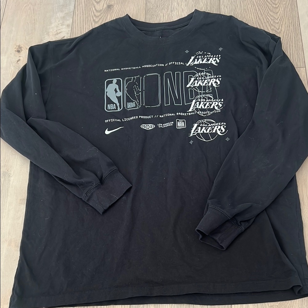 Men’s Nike long sleeve NBA Lakers Tee